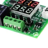 Digitální termostatické relé se 2 displeji (červený a modrý) XH-W1219 – 4
