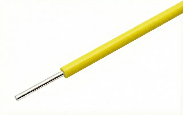 Žlutý vodič s pevným jádrem 22AWG pro breadboardy na metr