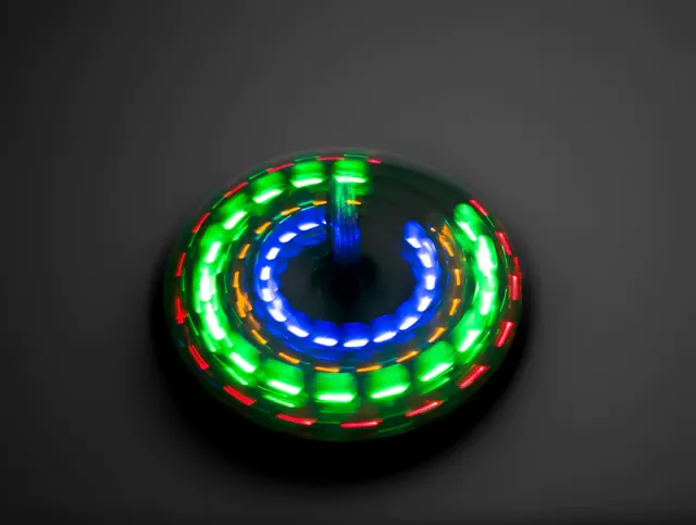 (DIY) Sada pro vlastní pájení svítící káča / spinner