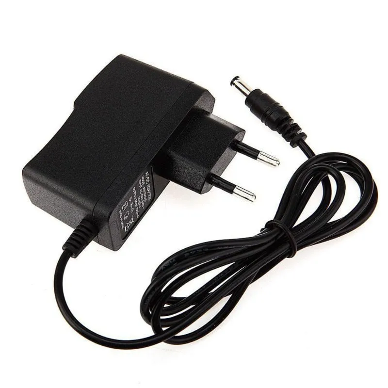 Napájecí adaptér 9V DC 2A 5.5mm x 2.5mm jack