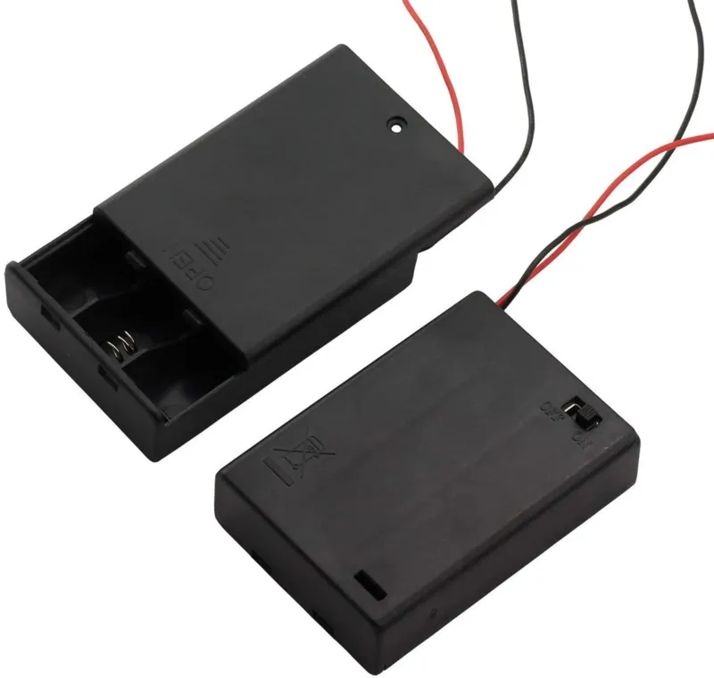 Držák baterií pro 3x AAA s vypínačem (4.5V)